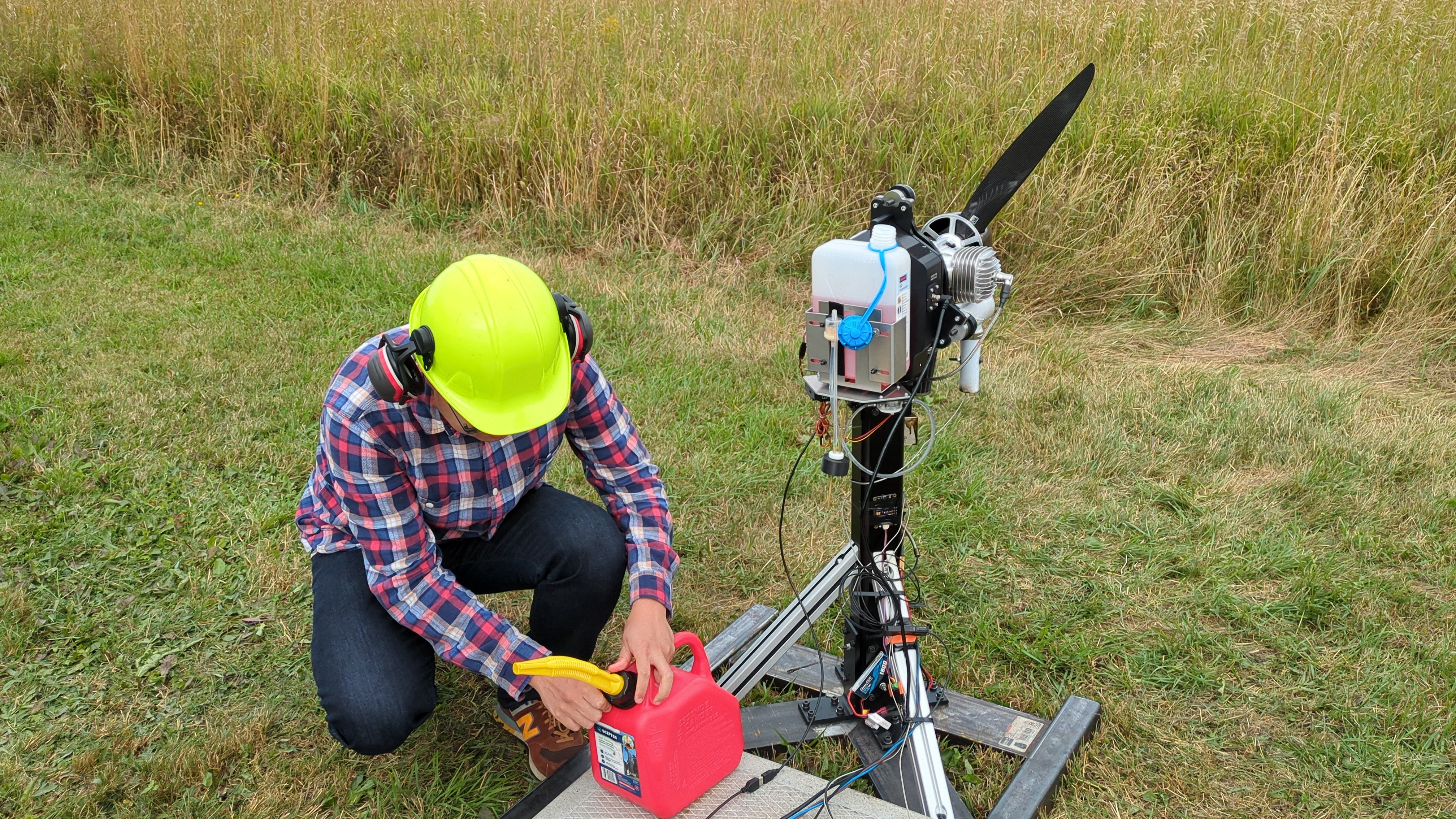 uav engine oil to fuel ratio